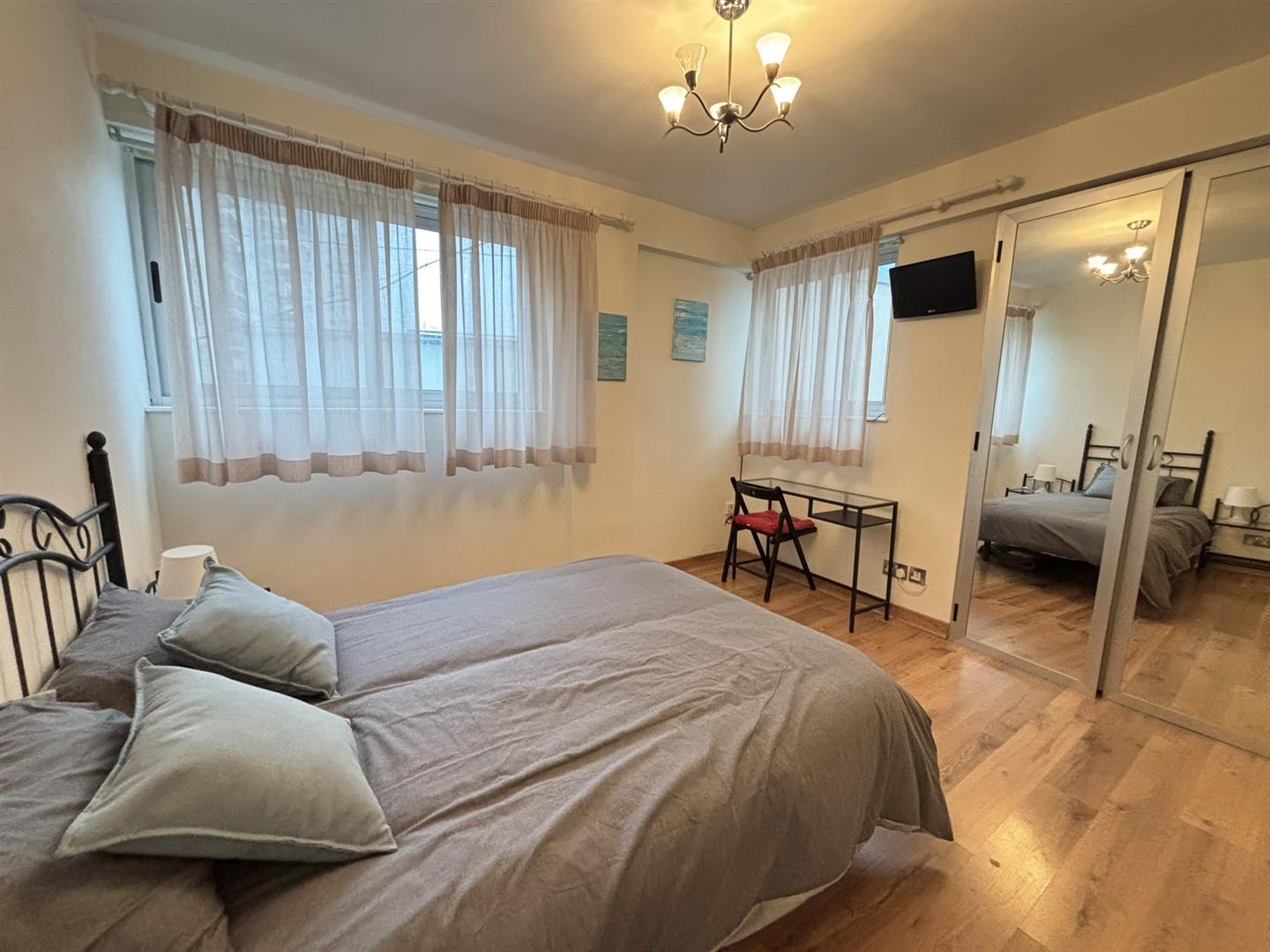 Image of Apartment - 2 Bedrooms - 1 Bathrooms for Sale in South District-Gibraltar, Image 5